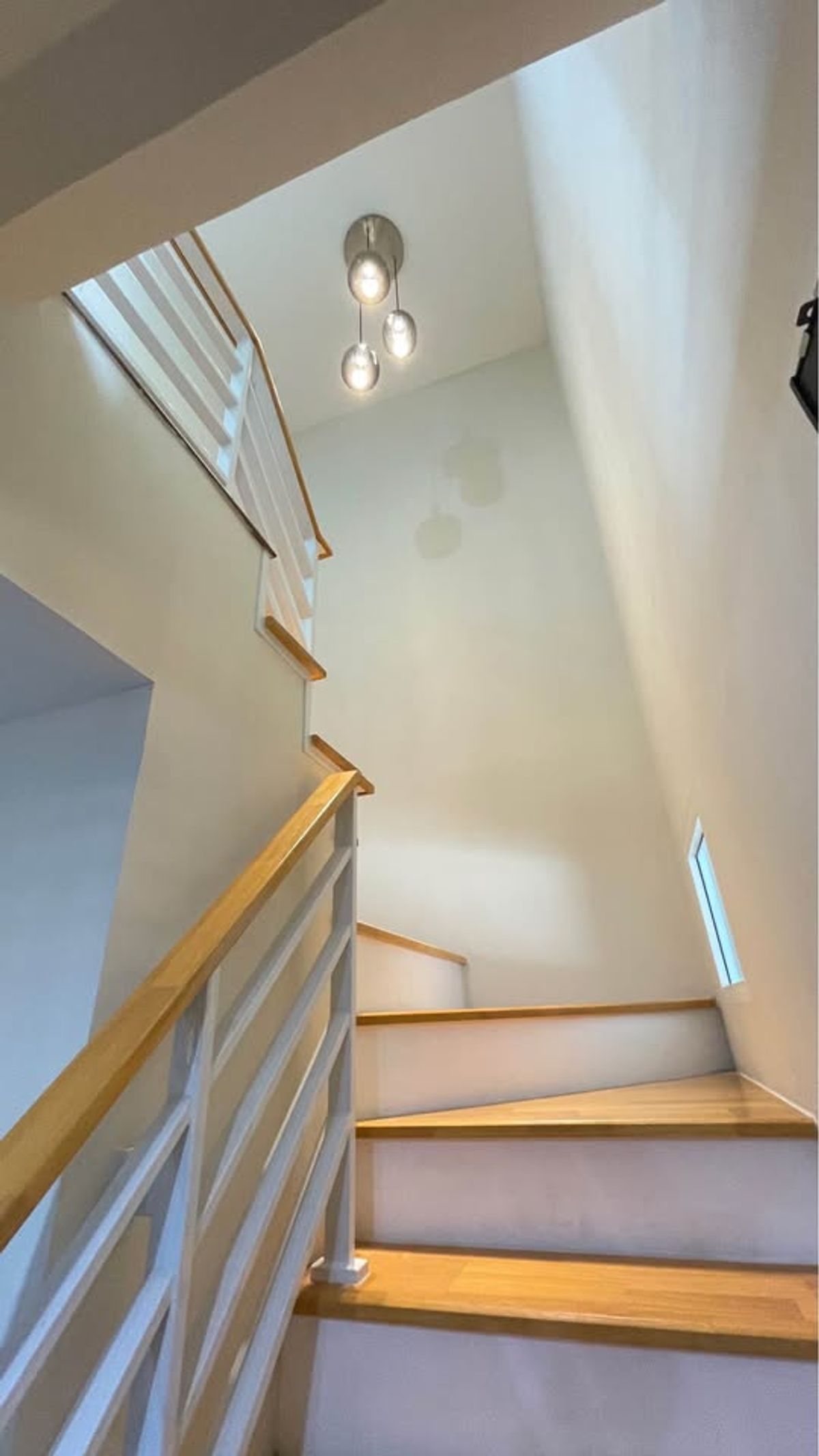 ให้เช่าทาวน์โฮมนวมินทร์ รามอินทรา : ให้เช่า บ้าน Golden Town รามอินทรา–วงแหวน (โกลเด้นทาวน์ รามอินทรา–วงแหวน) ขนาด 19 ตารางวา 3 ห้องนอน พร้อมอยู่ แขวงรามอินทรา เขตคันนายาว กรุงเทพมหานคร