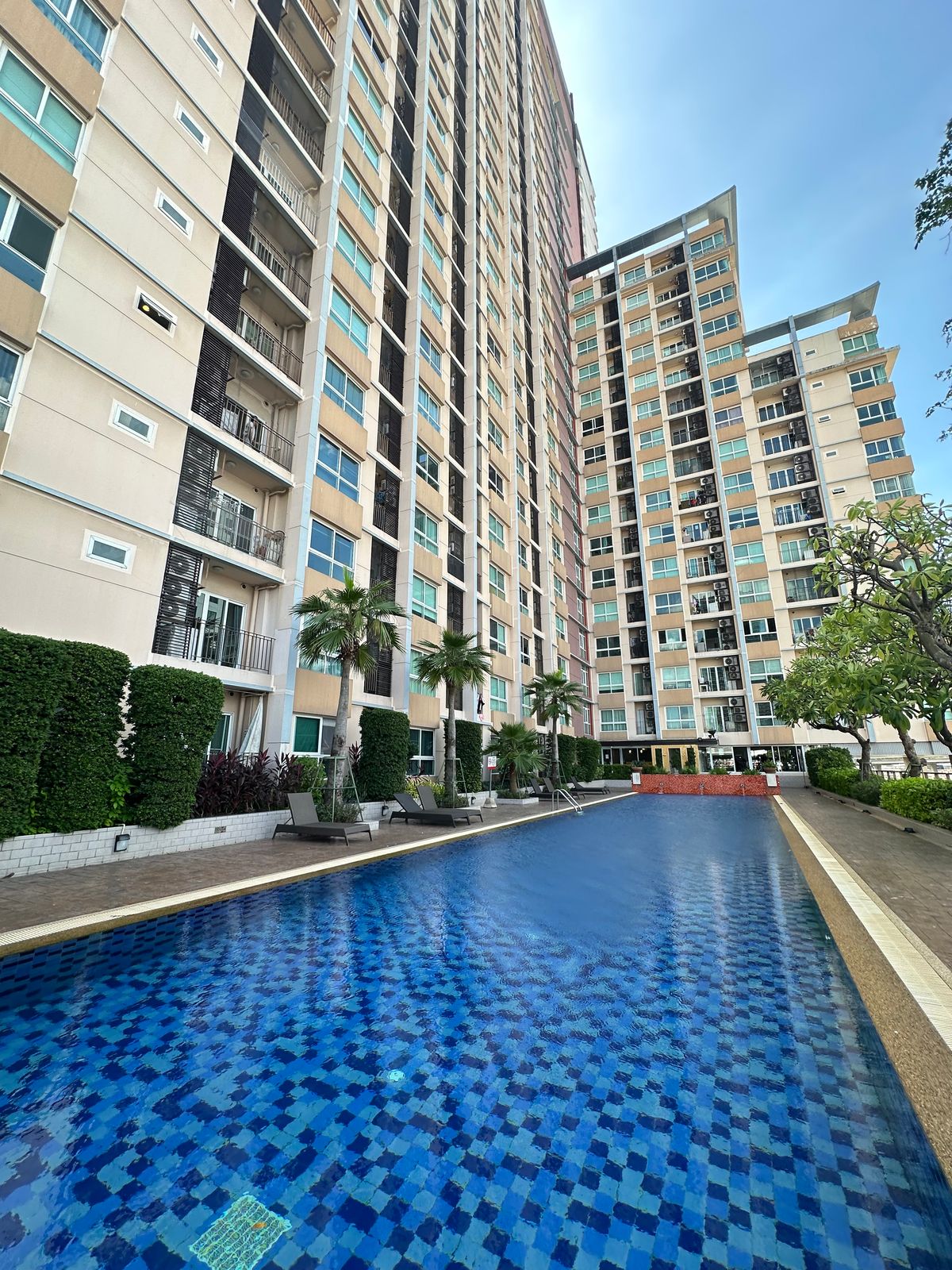 For SaleCondoOnnut, Udomsuk : Below Appraisal Value! 2-Bed Diamond Sukhumvit Condo with 5% Yield, Prime On Nut Location