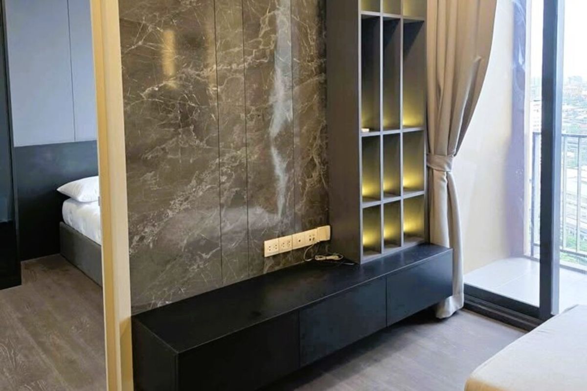 ขายคอนโดสุขุมวิท อโศก ทองหล่อ : 🔥 สำหรับขาย !! วิวแม่น้ำ, ห้องมุม, ชั้นสูง 26++!! 🔥 Code C20251000035..........Oka Haus, 2 ห้องนอน, 2 ห้องน้ำ, แต่งครบ, ราคาพิเศษ!!📣📣