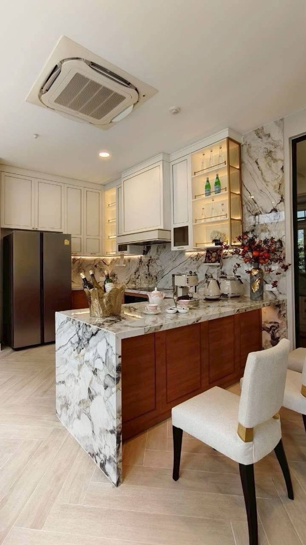 HousePattanakan, Srinakarin : Detached luxury House in Nantawan Rama 9 – Krungthep Kreetha for Sale and Rent