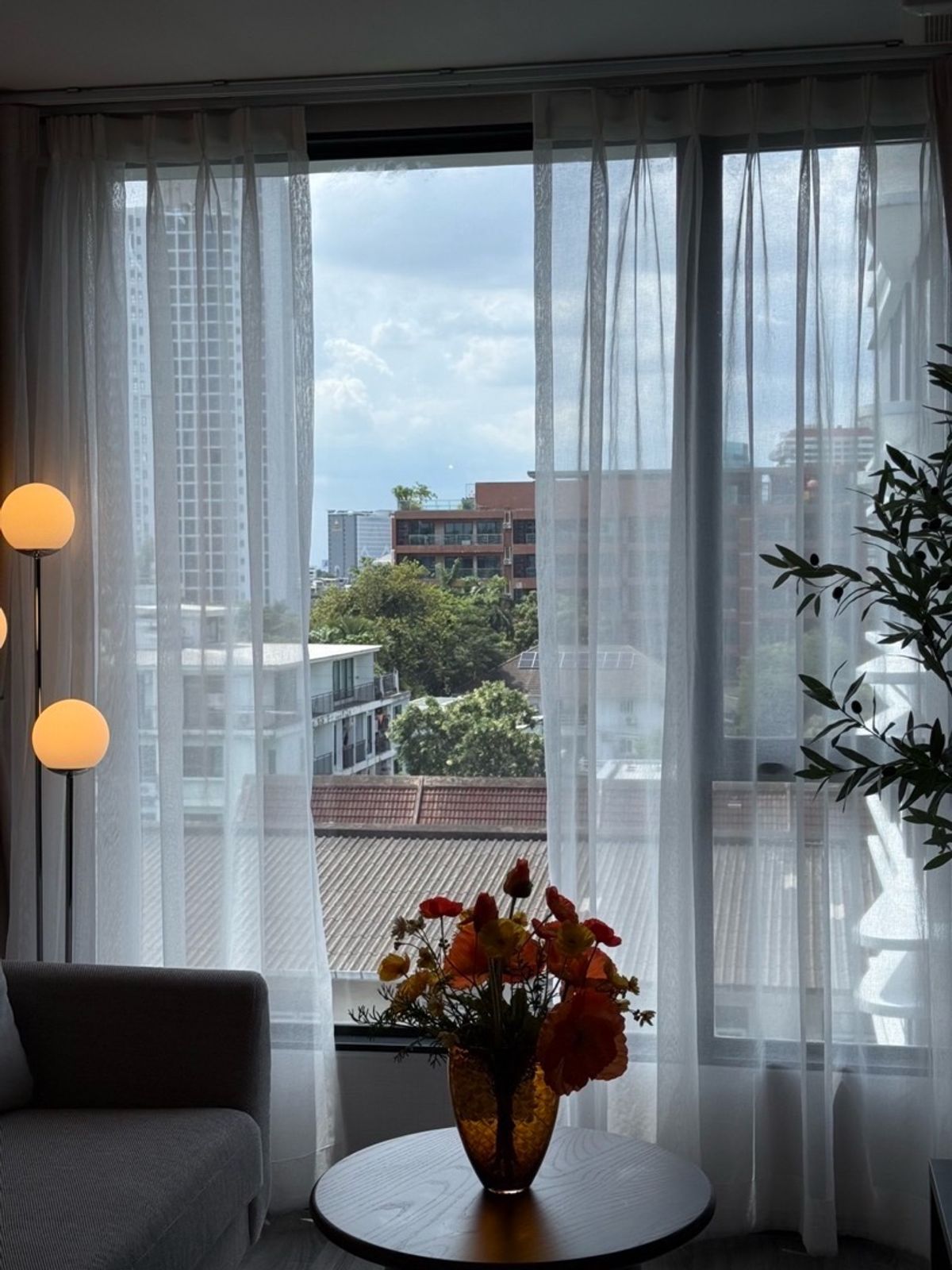 For RentCondoSukhumvit, Asoke, Thonglor : For rent Ideo Mobi Sukhumvit 40