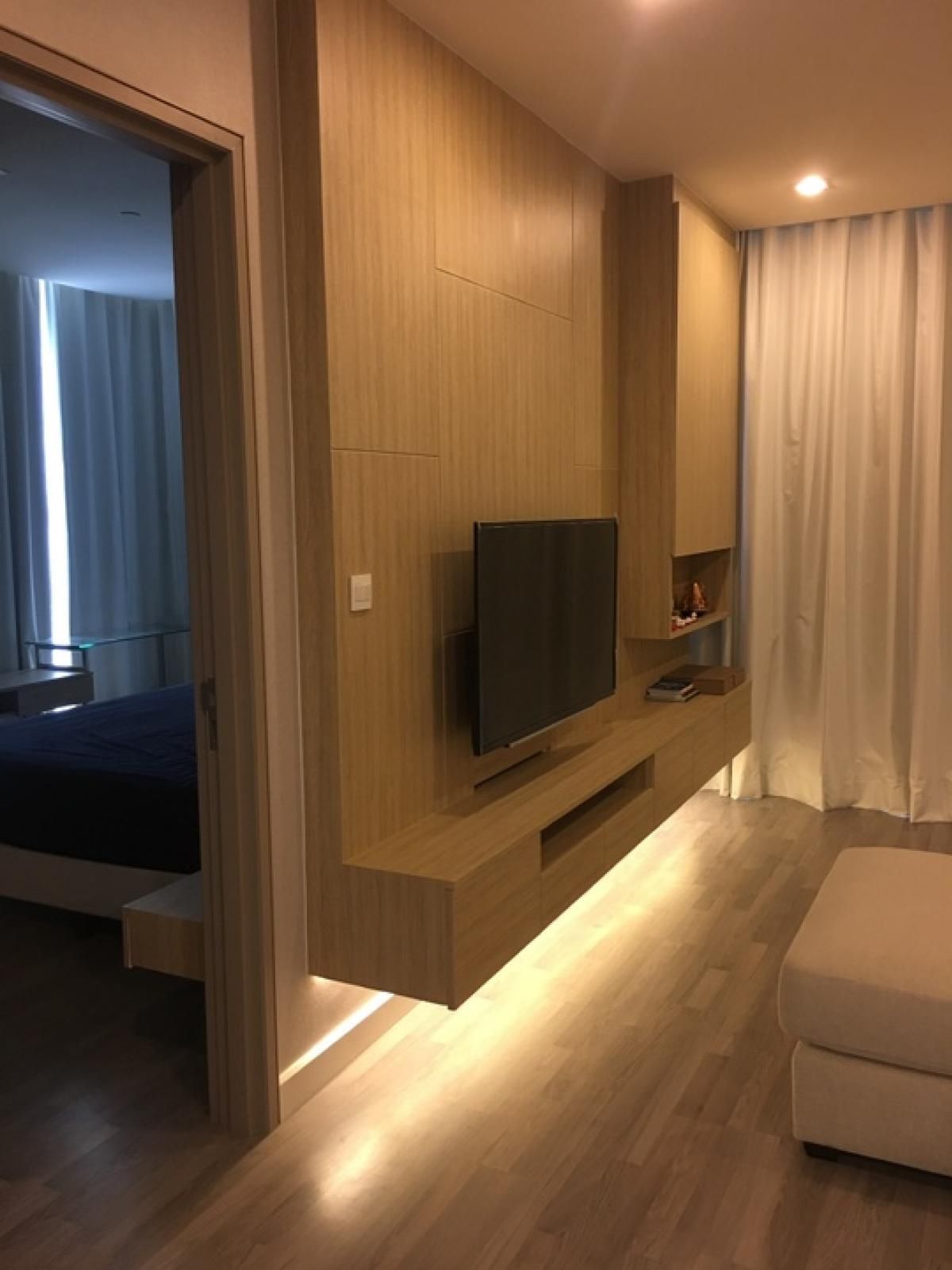 For RentCondoSiam Paragon ,Chulalongkorn,Samyan : The Room Rama 4【𝐑𝐄𝐍𝐓】🔥Clean room design: airy, light, yet elegant with a minimalist, sophisticated feel🔥  Contact Line ID: @hacondo
