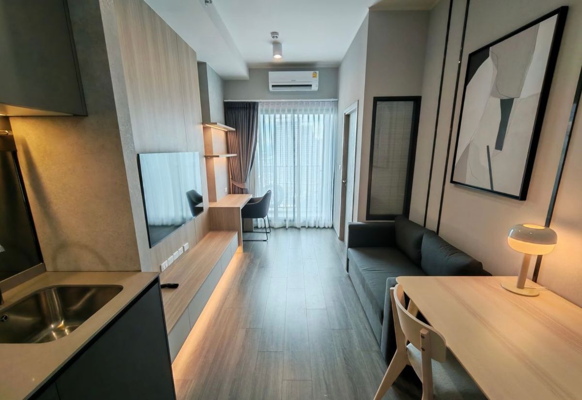 For RentCondoKhlongtoei, Kluaynamthai : For rent Ideo Sukhumvit - Rama 4, beautiful, good location, ready to move in. If interested, contact Line @841qqlnr