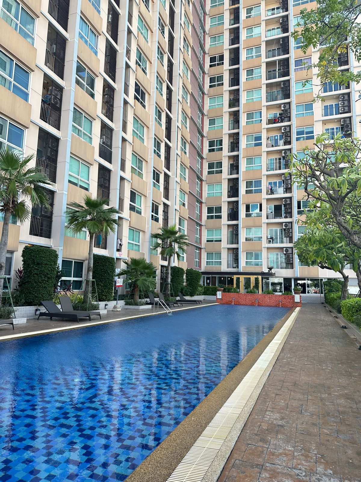 For SaleCondoOnnut, Udomsuk : Below Appraisal Value! 2-Bed Diamond Sukhumvit Condo with 5% Yield, Prime On Nut Location