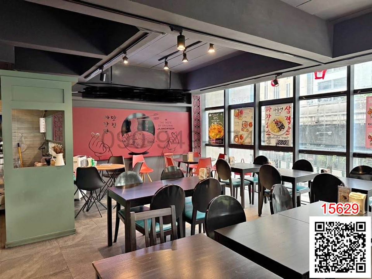 ขายร้านค้า/ตลาดนัดคลองเตย กล้วยน้ำไท : เซ้งร้านอาหารเกาหลี สุขุมวิทพลาซ่า (โคเรียนทาวน์) พร้อมทำเลทองกลางอโศก ใกล้ BTS และ MRT