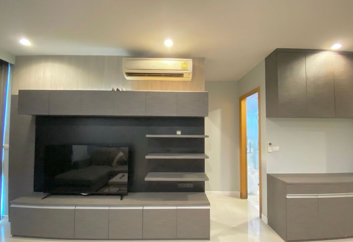 ให้เช่าคอนโดพระราม 9 เพชรบุรีตัดใหม่ RCA : เช่า เซอร์เคิล คอนโดมิเนียม ห้องใหญ่ สวย พร้อมอยู่ ใกล้ แอร์พอร์ตลิ้งค์ มักกะสัน สนใจแอตไลน์ครับ@841qqlnr