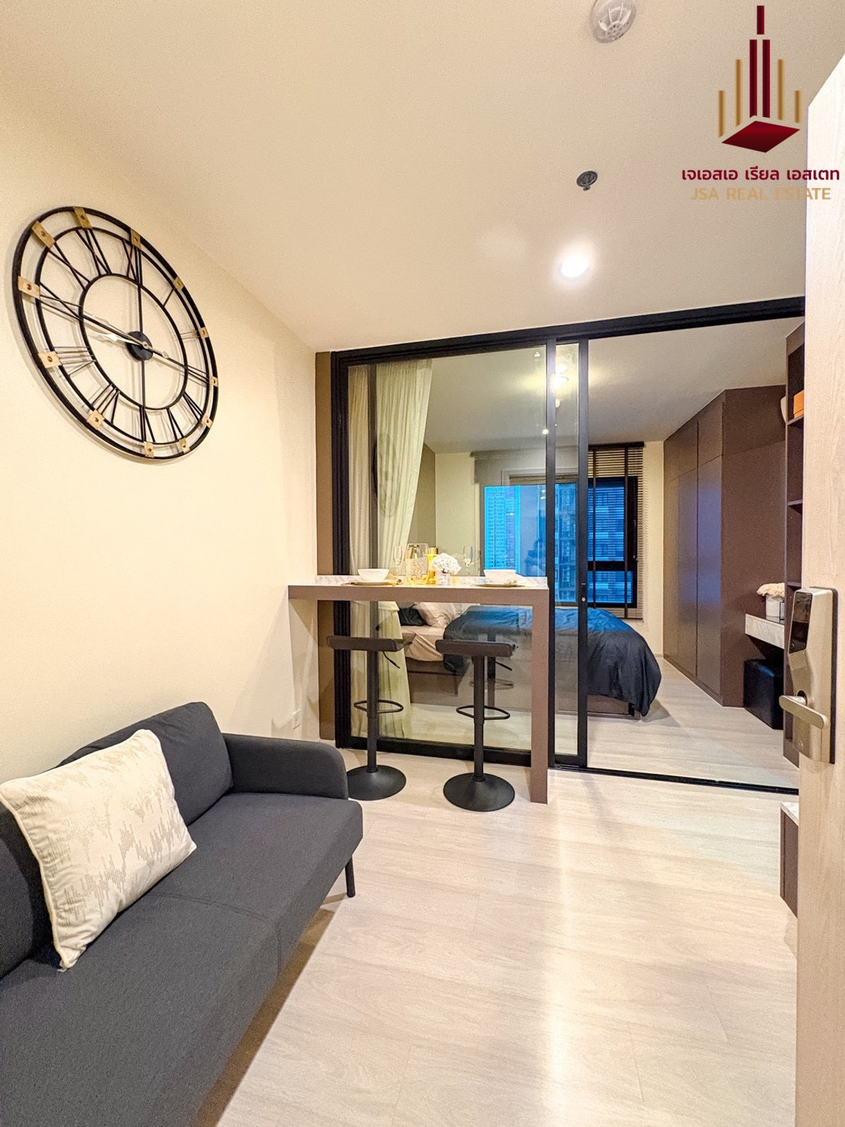 ให้เช่าคอนโดพระราม 9 เพชรบุรีตัดใหม่ RCA : ✨ For  Rent: Life Asoke Condo ✨  💰 Only 18,000 THB/month