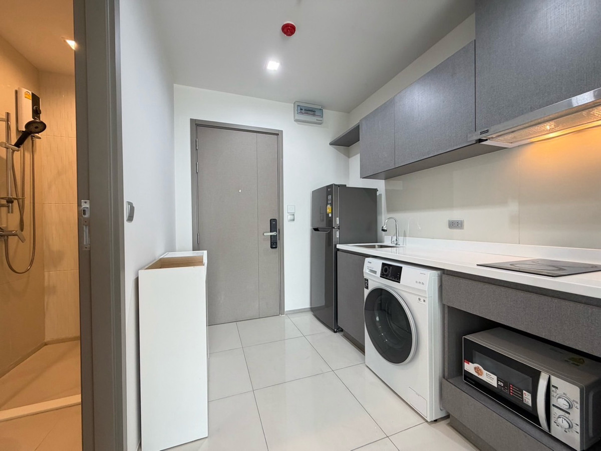 For RentCondoRama9, Petchburi, RCA : 🔥 Fire price Life Asoke Hype 2 bedrooms 1 bathroom room goes very quickly 🔥