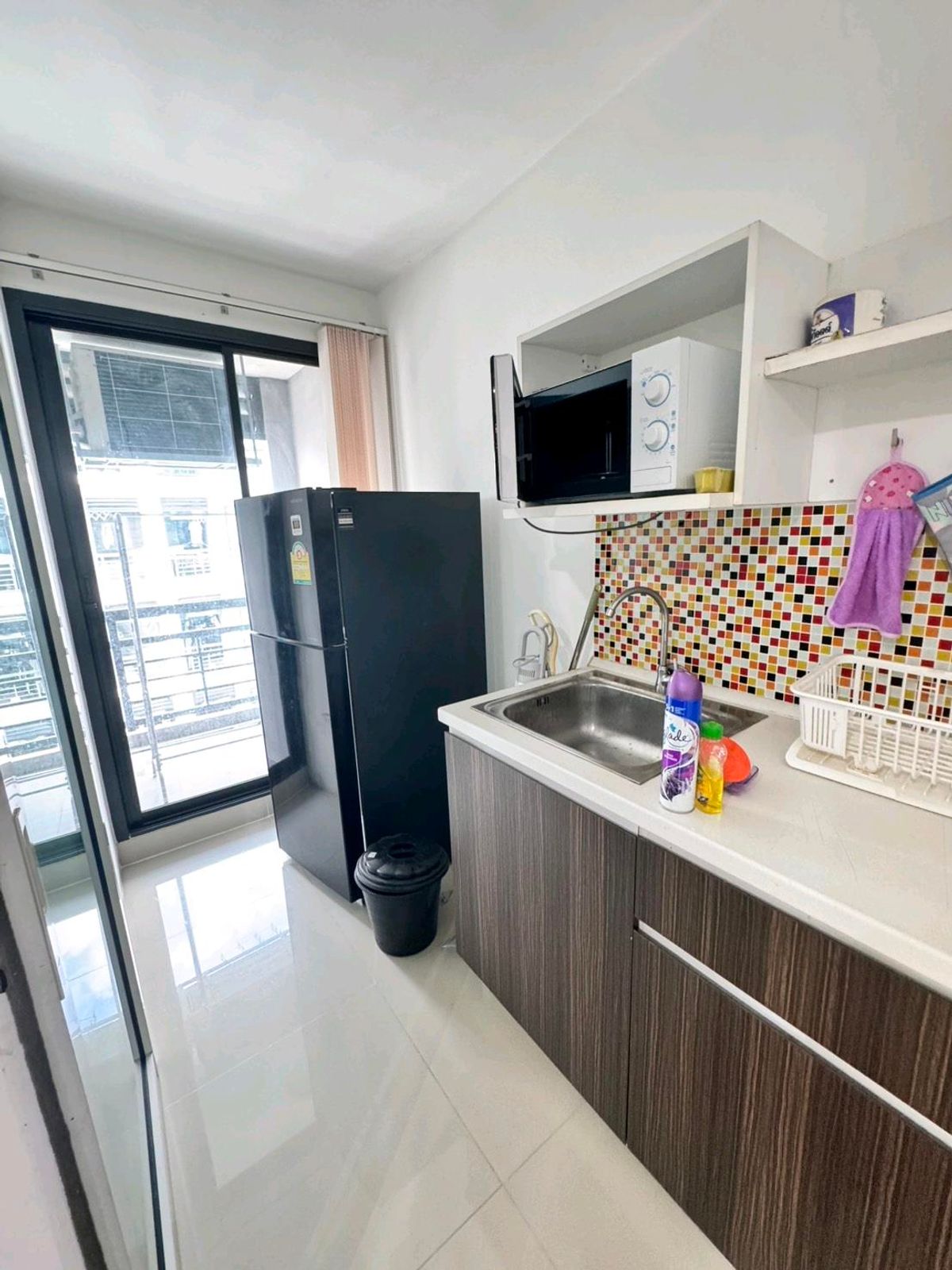 คอนโดบางนา แบริ่ง ลาซาล : ให้เช่า/ขาย คอนโด A POOL CONDO BANGNA
ตึก B ชั้น 6 ห้องมุม วิวเมือง