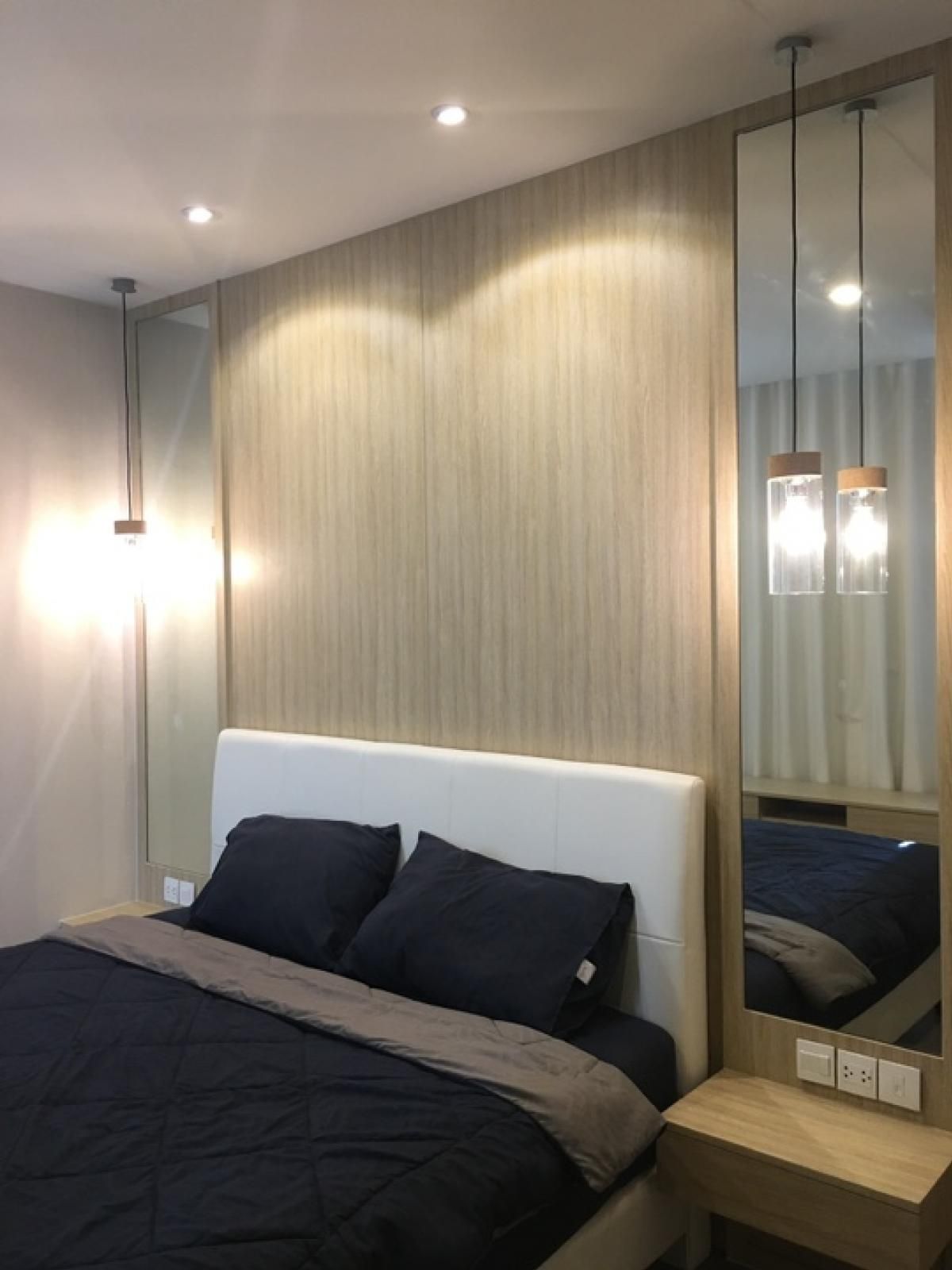 For RentCondoSiam Paragon ,Chulalongkorn,Samyan : The Room Rama 4【𝐑𝐄𝐍𝐓】🔥Clean room design: airy, light, yet elegant with a minimalist, sophisticated feel🔥  Contact Line ID: @hacondo