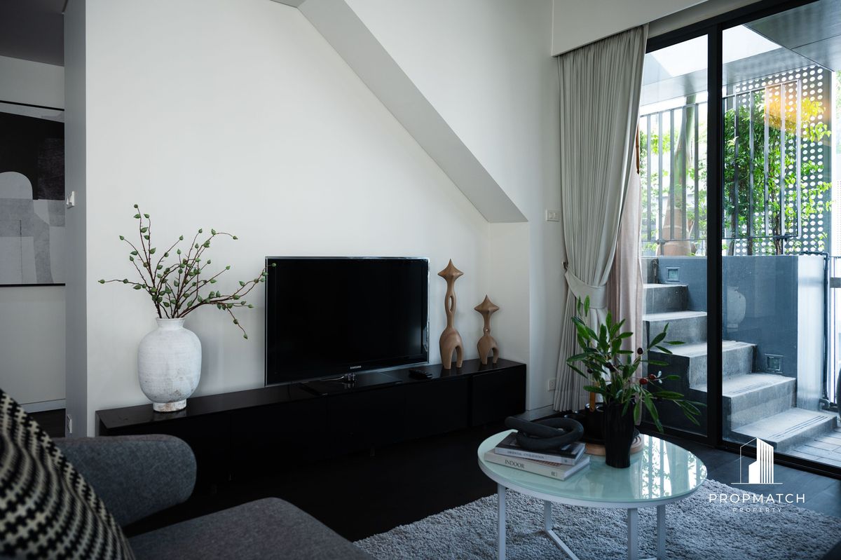 For SaleCondoSukhumvit, Asoke, Thonglor : ✨Flash Deal ✨Siamese Gioia Sukhumvit 31 ( 3Bed 3Bath 159.70SQM.) Ready to move in ! Only 19,500,000 baht Tel.0981315848 @propmatch