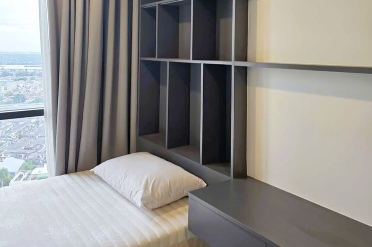 ขายคอนโดสุขุมวิท อโศก ทองหล่อ : 🔥 สำหรับขาย !! วิวแม่น้ำ, ห้องมุม, ชั้นสูง 26++!! 🔥 Code C20251000035..........Oka Haus, 2 ห้องนอน, 2 ห้องน้ำ, แต่งครบ, ราคาพิเศษ!!📣📣