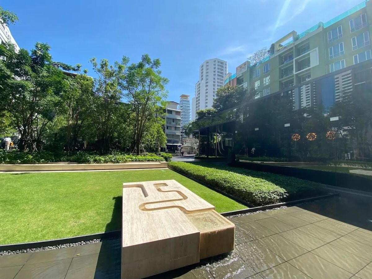 คอนโดสุขุมวิท อโศก ทองหล่อ :  ขาย/ให้เช่า คอนโด Noble BE33 (โนเบิล บี33) ขนาด 35 ตารางเมตร 1 ห้องนอน ชั้น 8 พร้อมอยู่ ใกล้ BTS พร้อมพงษ์ แขวงคลองตันเหนือ เขตวัฒนา กรุงเทพมหานคร