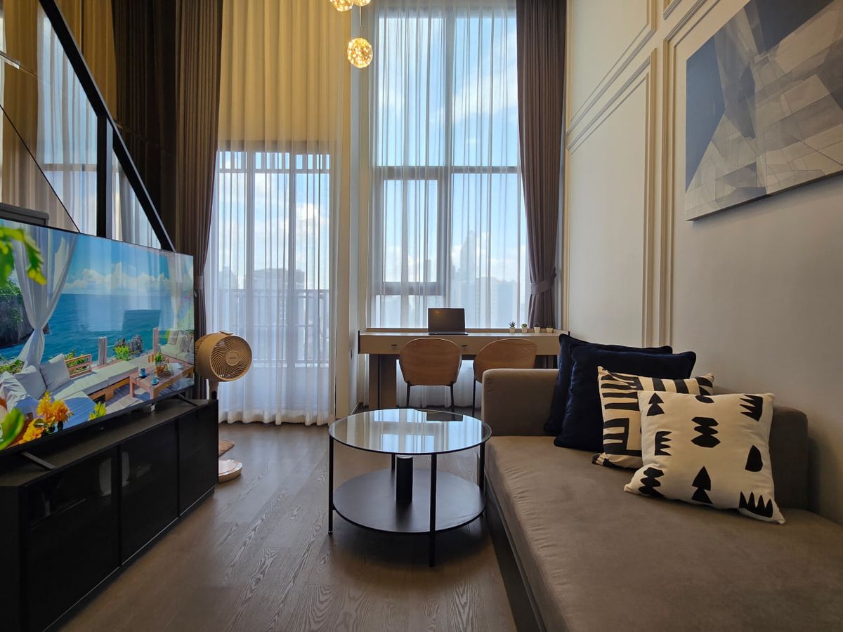 For SaleCondoSiam Paragon ,Chulalongkorn,Samyan : Park Origin Chula Samyan【𝐒𝐄𝐋𝐋 & 𝐑𝐄𝐍𝐓】🔥Cozy modern luxe with a warm feel that looks great from every angle🔥  Contact Line ID: @hacondo