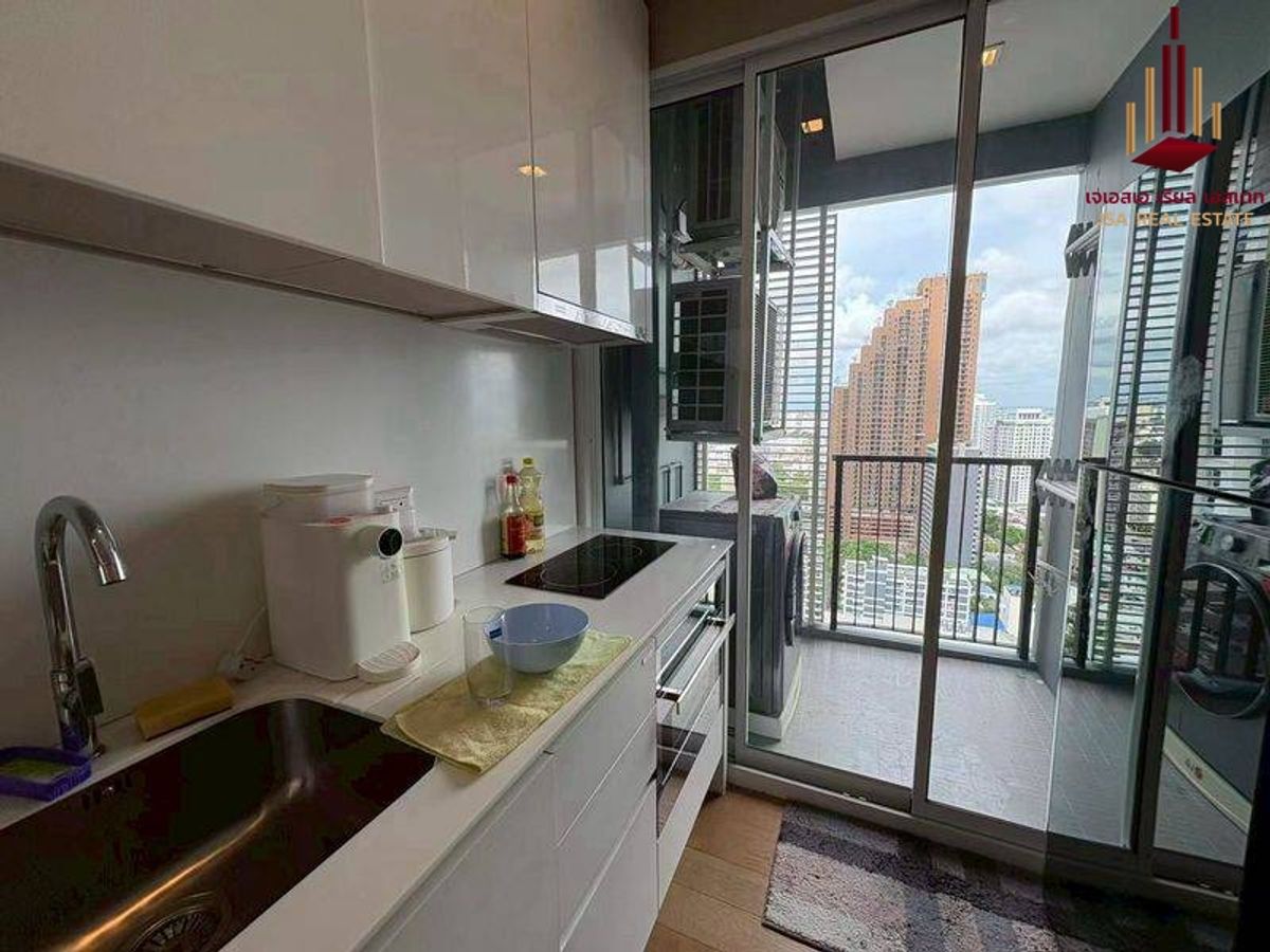 For SaleCondoLadprao, Central Ladprao : ✨ For Sale : The Saint Residences Condo ✨ 💰 only 3,400,000 thb