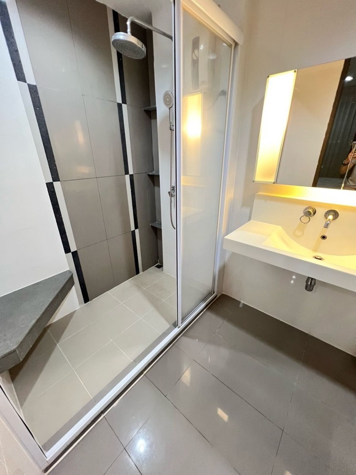 For RentCondoRatchadapisek, Huaikwang, Suttisan : [For rent] Rhythm Ratchada (Rhythm Ratchada) 🚩 Move-in Ready