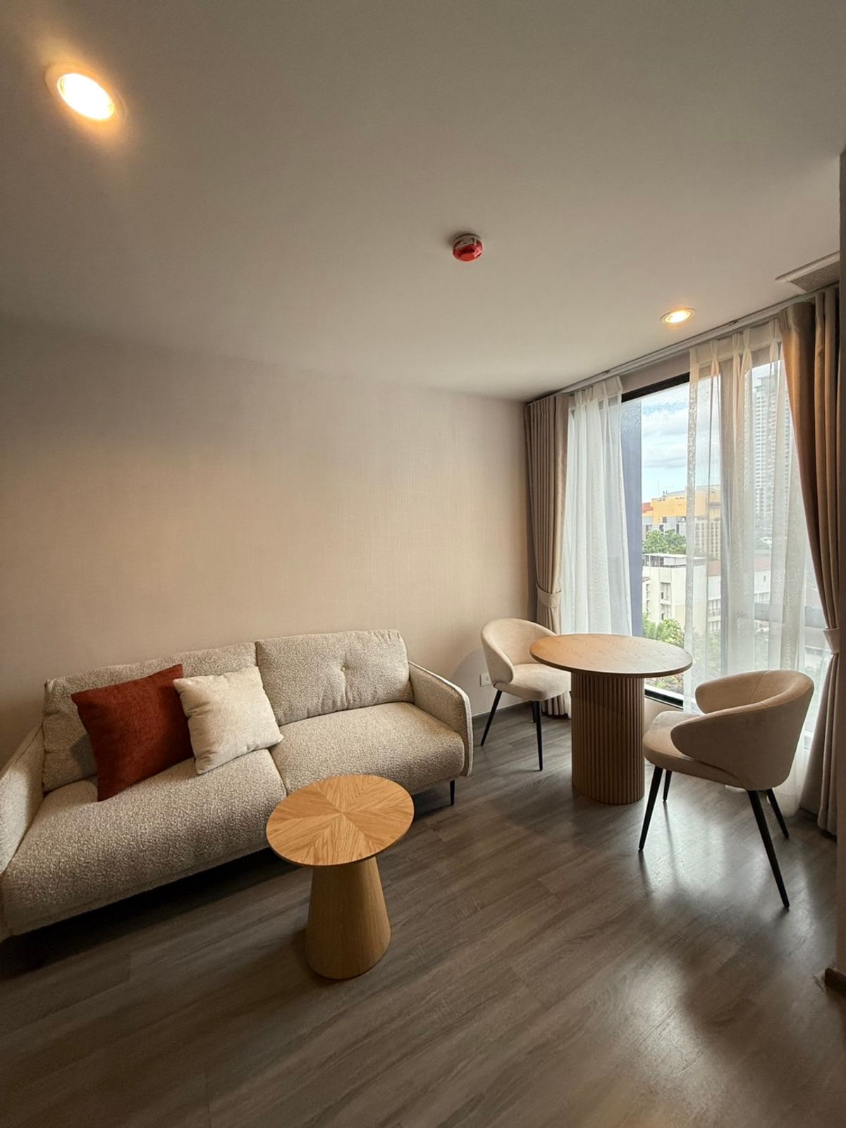 For RentCondoSukhumvit, Asoke, Thonglor : Ideo Mobi Sukhumvit 40 For Remt