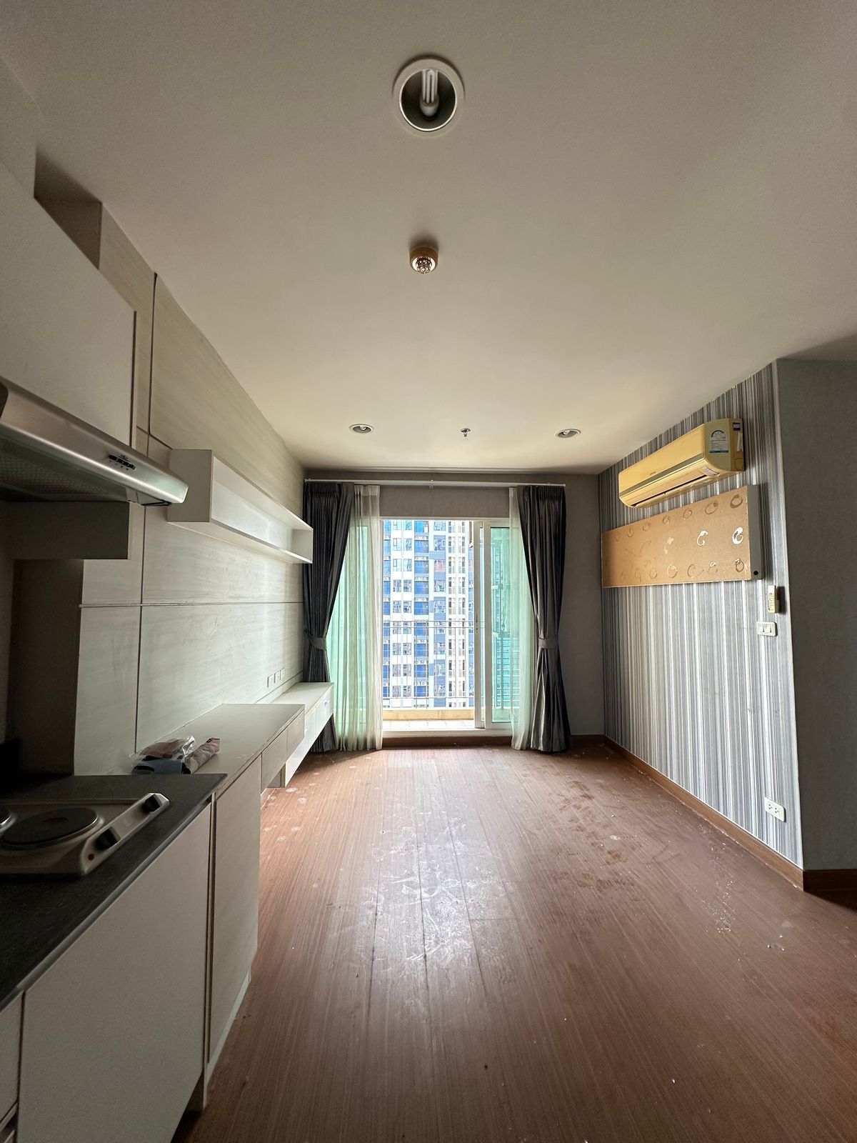 For SaleCondoOnnut, Udomsuk : Below Appraisal Value! 2-Bed Diamond Sukhumvit Condo with 5% Yield, Prime On Nut Location