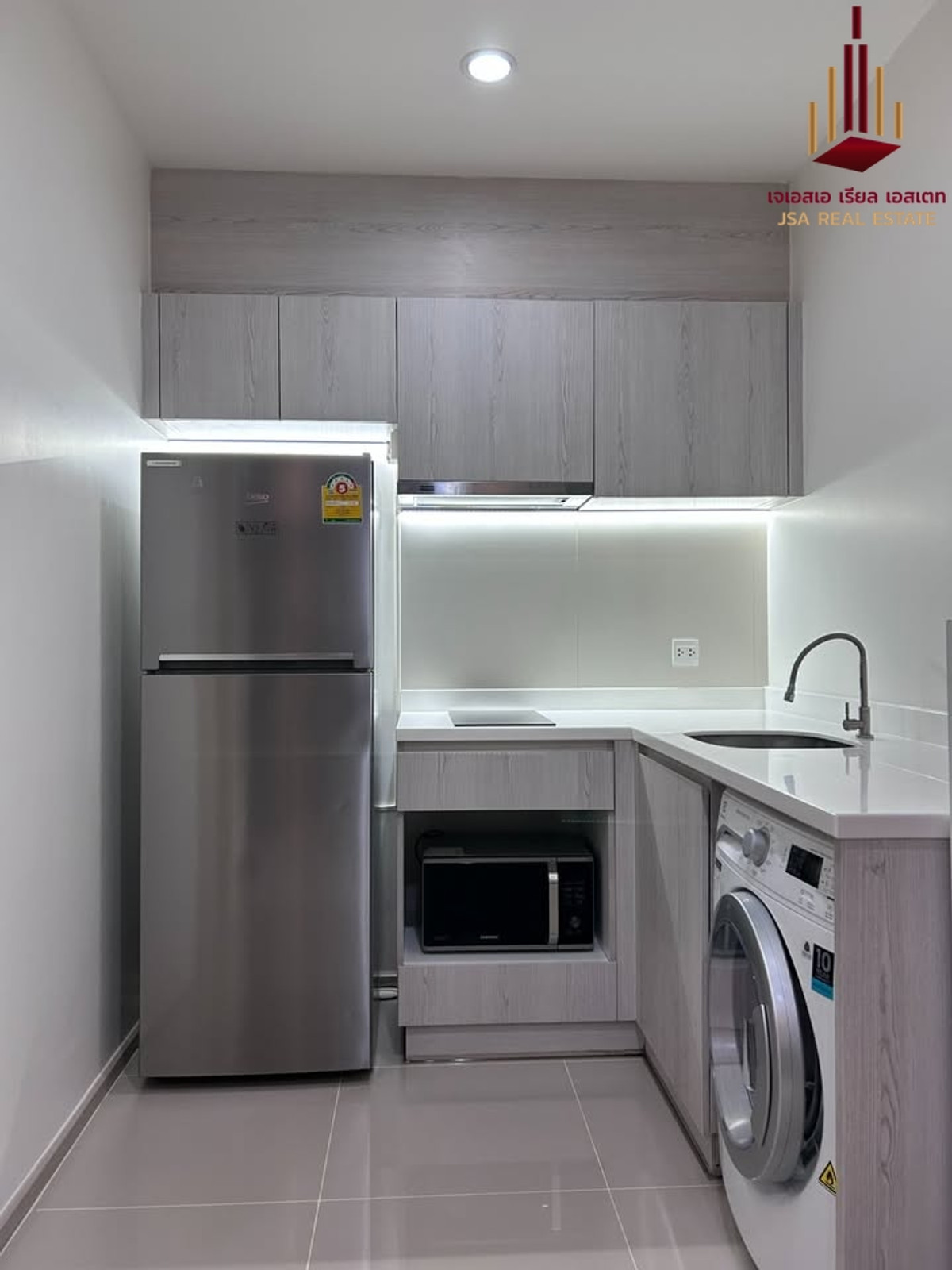 ให้เช่าคอนโดพระราม 9 เพชรบุรีตัดใหม่ RCA : ✨ For Rent: Life Asoke  Condo ✨  💰 Only 20,000 THB/month