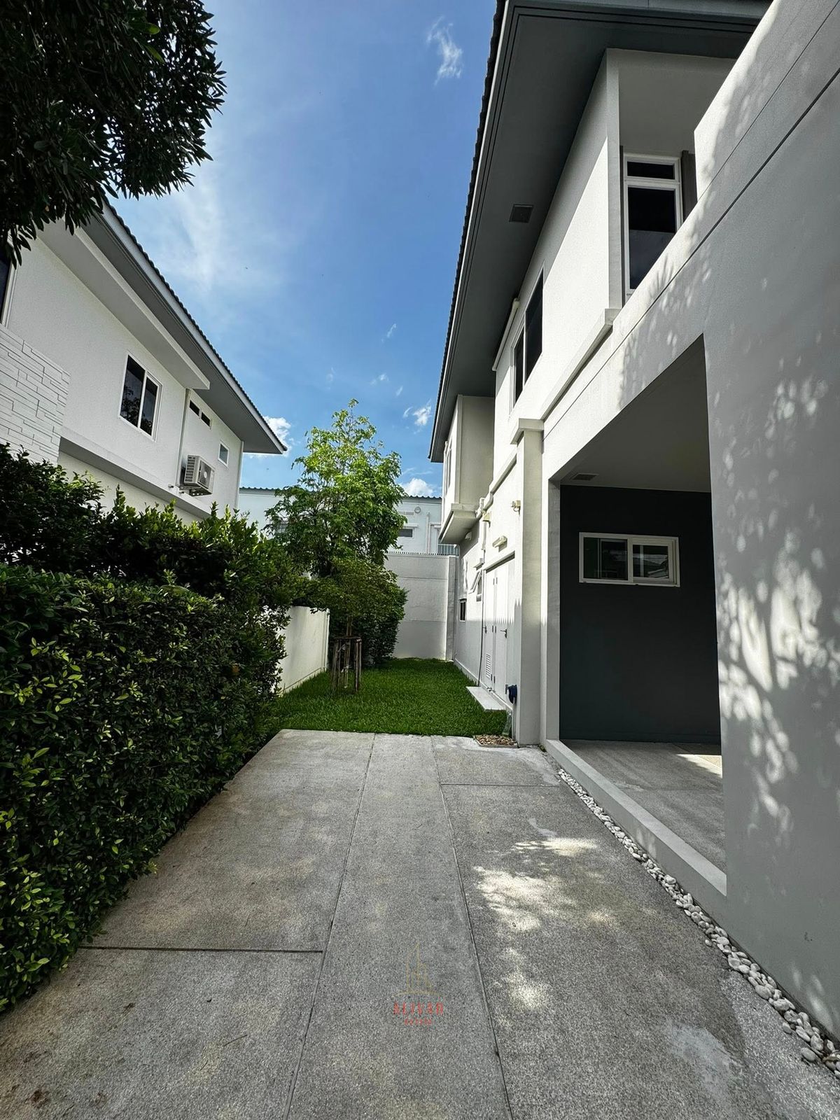 ให้เช่าบ้านลาดกระบัง สุวรรณภูมิ : RH100825 ให้เช่า บ้านเดี่ยว 2 ชั้น at Mantana Bangna-Wongwaen (รามคำแหง 2)