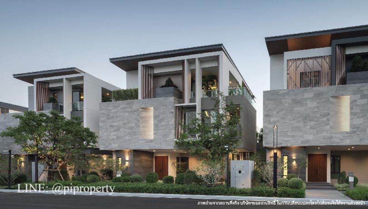 บ้านพัฒนาการ ศรีนครินทร์ : เฟอร์นิเจอร์ครบ บ้านเดี่ยวหรูทันสมัยให้เช่าในเดอะเจนทรีพัฒนาการ 4 ห้องนอน + 5 ห้องน้ํา + ที่จอดรถ 3 คัน ชุมชนที่อยู่อาศัยวิลล่าพัฒนาการชั้นนํา