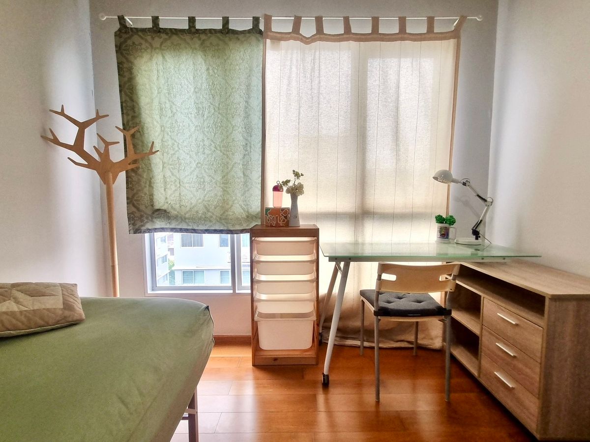 คอนโดวงเวียนใหญ่ เจริญนคร : ให้เช่า Hive Taksin Condominium — 2 ห้องนอน พร้อมเฟอร์ครบ ห้องมุมสวย ใจกลางเมือง ใกล้ BTS วงเวียนใหญ่เพียง 2 นาที 