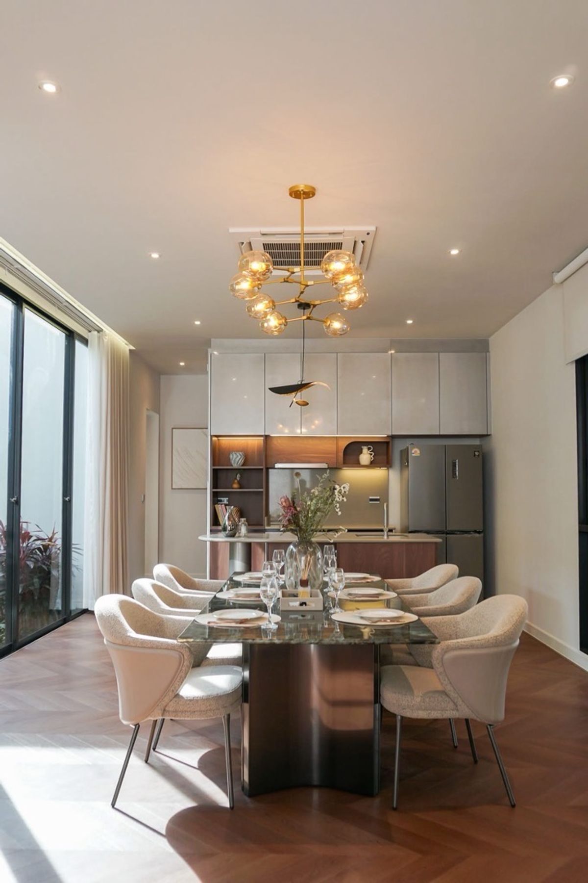 For RentHousePattanakan, Srinakarin : 3-story detached house with private elevator Decorated with superior design, 540 sq m, rent 420,000 baht.