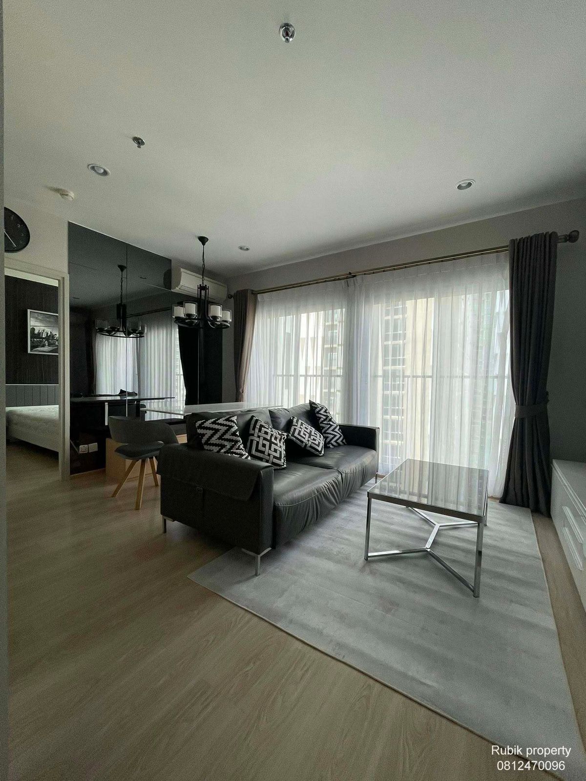 ให้เช่าคอนโดรัชดา ห้วยขวาง : 🏙️ (RB1322) ให้เช่าคอนโด Noble Revo 1 Ratchada ห้องใหญ่ Combine 2 ห้องนอน ใกล้ MRT ศูนย์วัฒนธรรม เพียง 80 เมตร