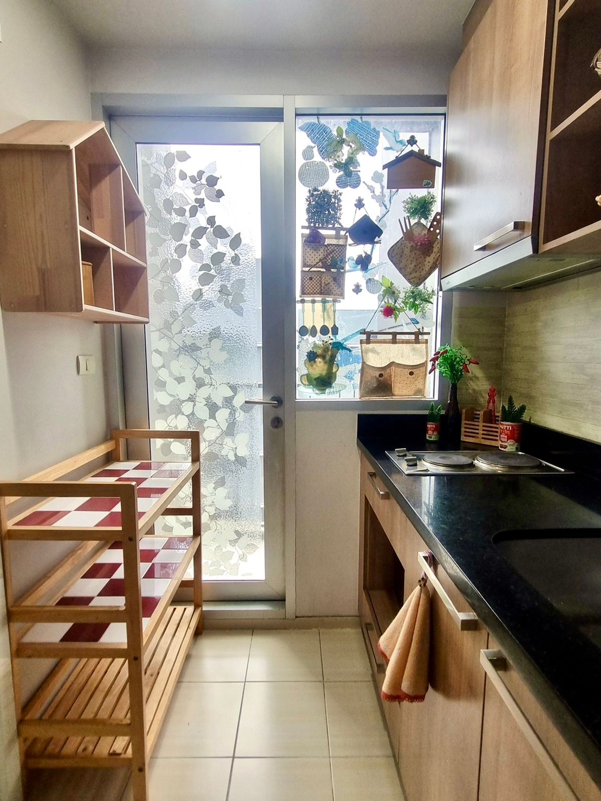 คอนโดวงเวียนใหญ่ เจริญนคร : ให้เช่า Hive Taksin Condominium — 2 ห้องนอน พร้อมเฟอร์ครบ ห้องมุมสวย ใจกลางเมือง ใกล้ BTS วงเวียนใหญ่เพียง 2 นาที 