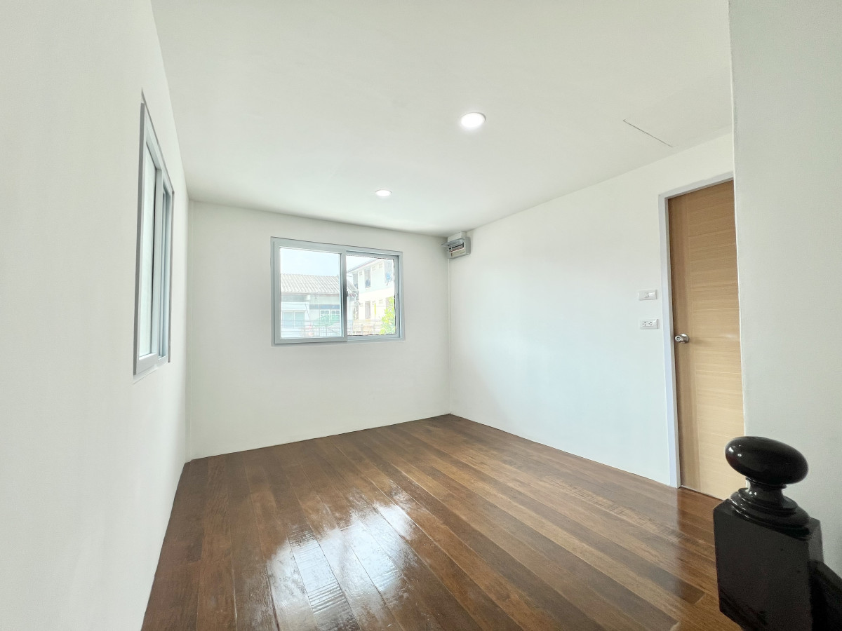 ขายบ้านลาดพร้าว101 แฮปปี้แลนด์ : ขายบ้าน  ชุมชนร่วมใจพัฒนา ลาดพร้าว 101 MRT-ลาดพร้าว 101 (สายสีเหลือง) คลองจั่น เขต บางกะปิ กรุงเทพ CX-133874