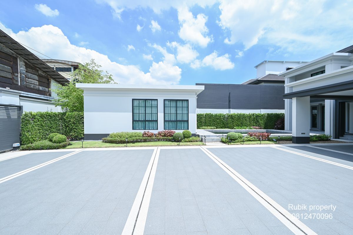 บ้านสมุทรปราการ สำโรง : 🏡 (RB1316) Sale / Rent | Private Pool Residence @ ELSE Bearing 32 Luxury Modern Home with Private Pool | Ready to Move In
