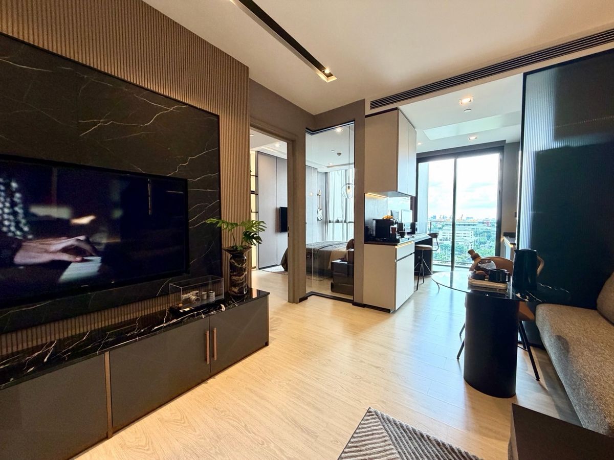 ขายคอนโดสุขุมวิท อโศก ทองหล่อ : 149,xxx/sqm. ผ่อน 27,000 เวลาที่ดีที่สุด โทร 0946503223