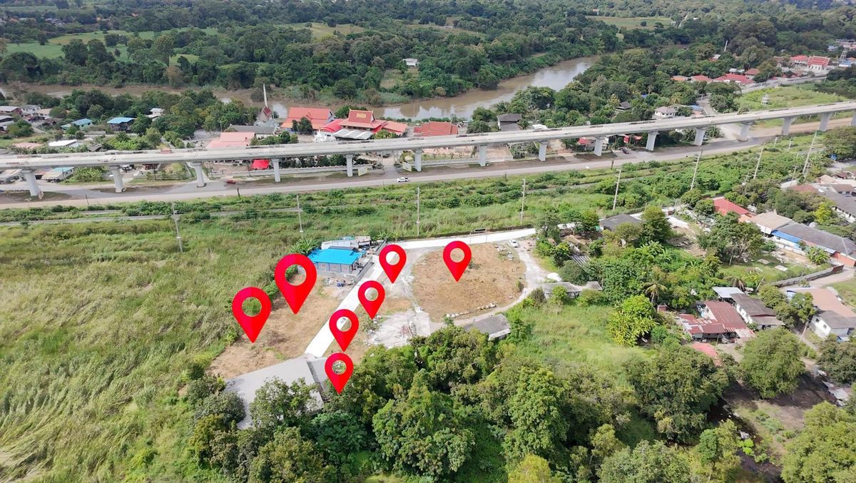 For SaleLandSaraburi : Land for sale in Muang Saraburi, near the mall. Land for sale 81 square meters, price not more than 77,8050 baht, near Makro Wholesale Department Store, Saraburi.