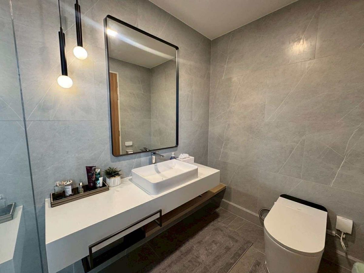 ให้เช่าบ้านลาดกระบัง สุวรรณภูมิ : ให้เช่า บ้านเดี่ยว มัณฑนา มอเตอร์เวย์ – พระราม 9 (Mantana Motorway–Rama 9) ขนาด 120.2 ตารางวา 4 ห้องนอน พร้อมอยู่ แขวงทับยาว เขตลาดกระบัง กรุงเทพมหานคร