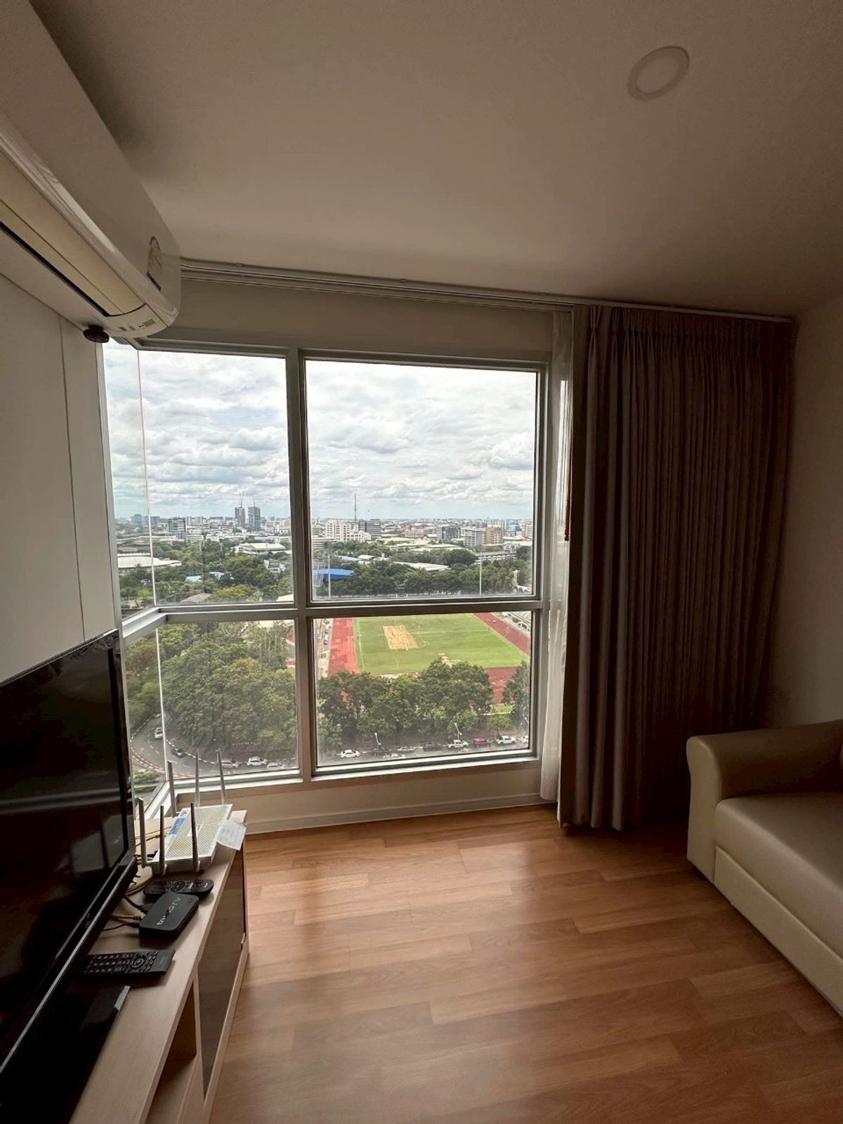 For RentCondoKasetsart, Ratchayothin : ✅ SLKN124 ✅ Line : @p2nproperty