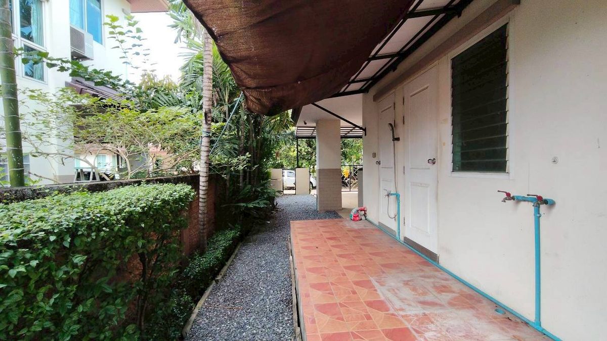 ขายบ้านพุทธมณฑล ศาลายา : ขายบ้านเดี่ยวหลังใหญ่ หัวมุม ทำเลดีที่สุดในโครงการ บุษราคัม เรสซิเด้นท์ ศาลาธรรมสพน์