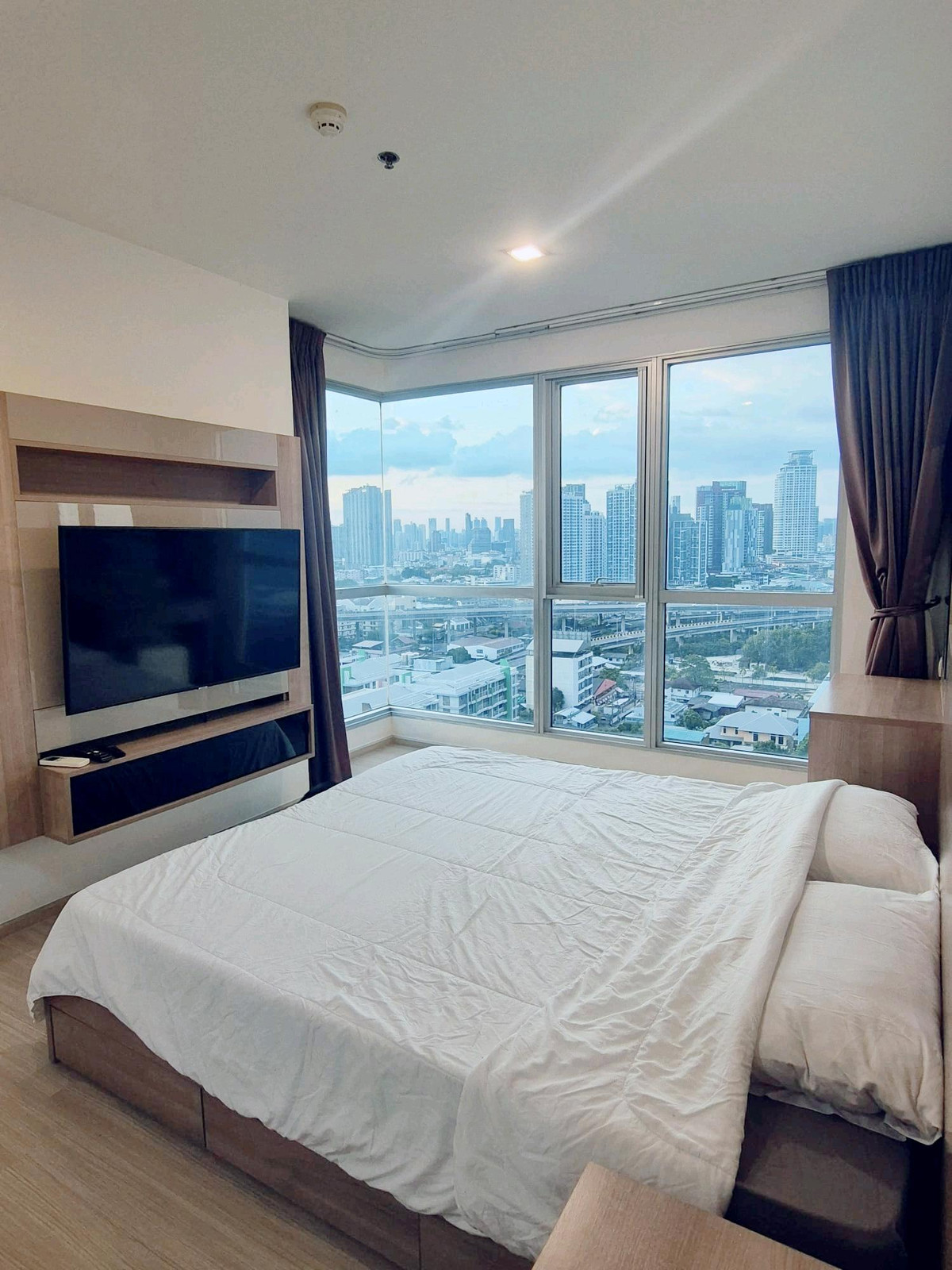 For RentCondoOnnut, Udomsuk : !!URGENT!! 2 Bedrooms for 32000 Baht! Rhythm BTS Onnut - Sukhumvit 50 - Cheapest 2 Bedrooms in the Building