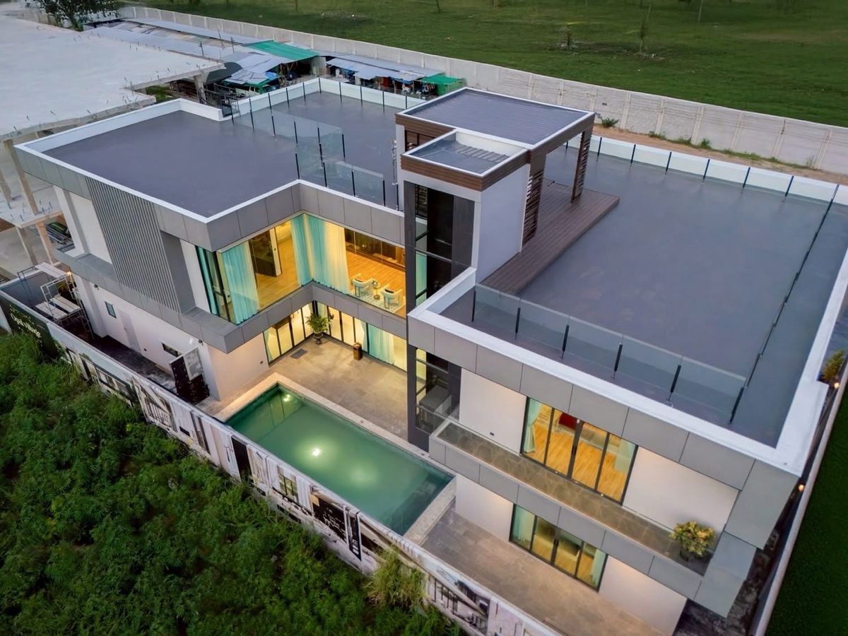 For SaleHousePattaya, Bangsaen, Chonburi : Luxury Pool villa 
39.9 mb PATTAYA