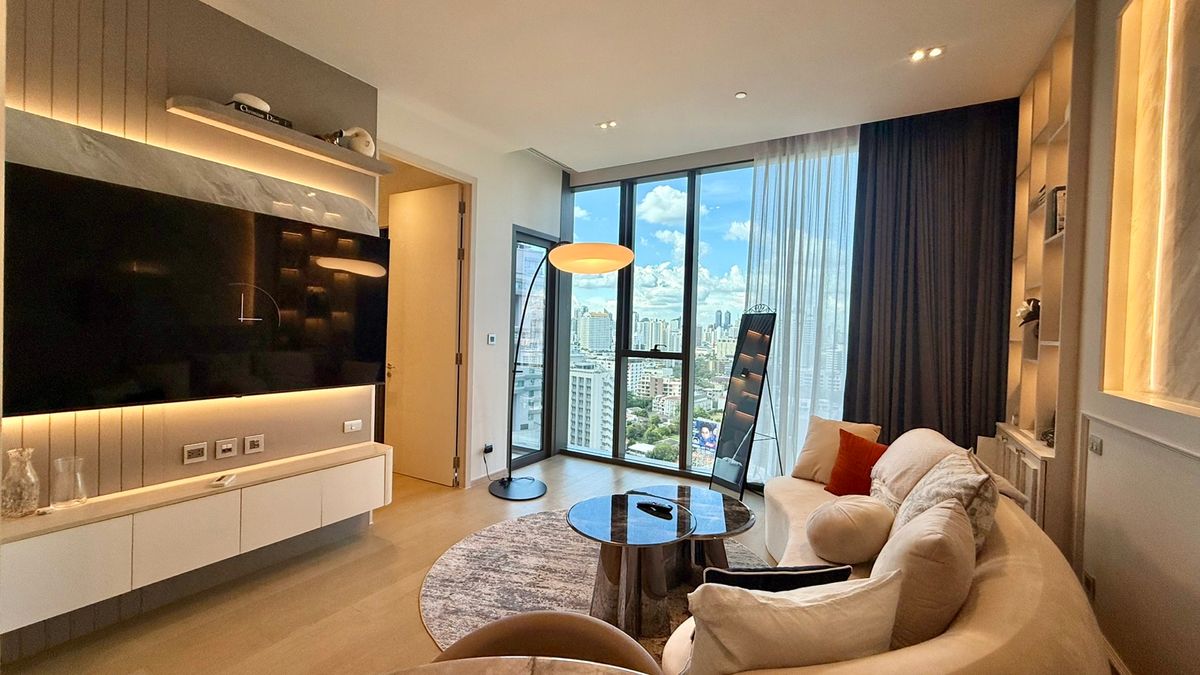 ให้เช่าคอนโดสุขุมวิท อโศก ทองหล่อ : The Strand Thonglor Floor 1X (A999)