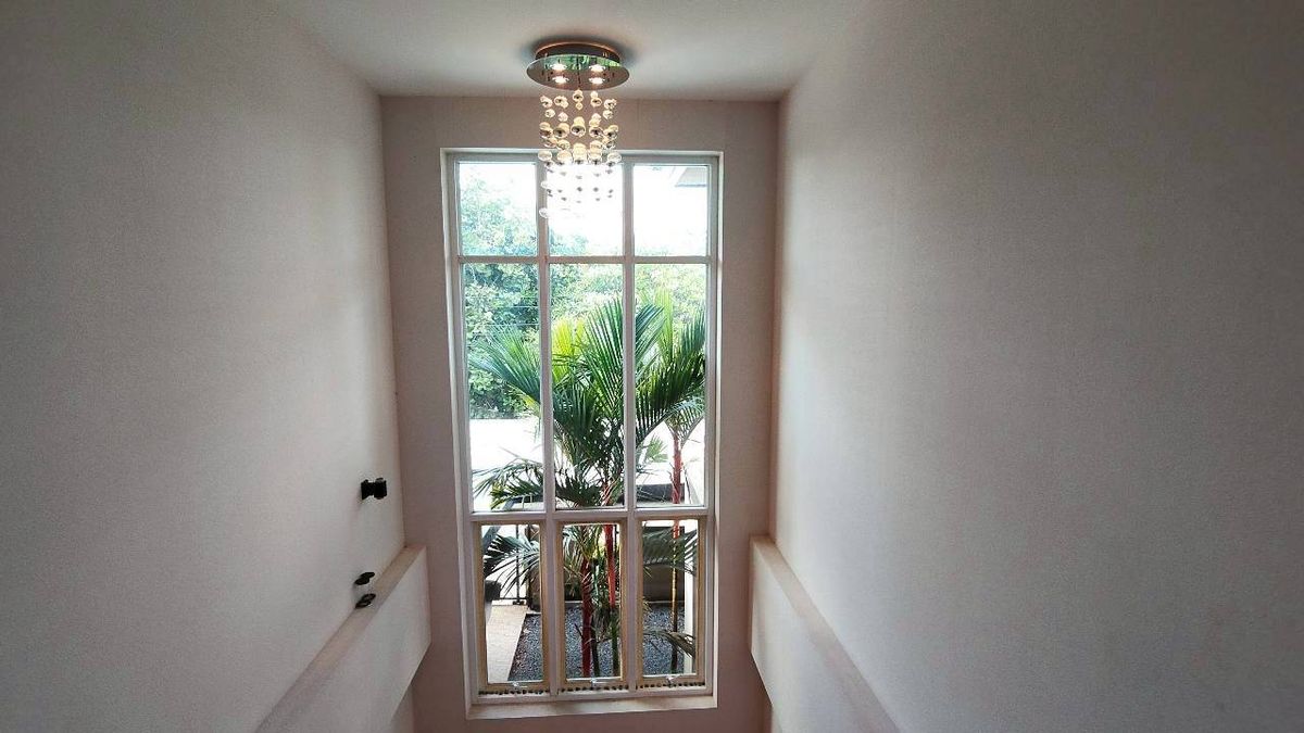 ขายบ้านพุทธมณฑล ศาลายา : ขายบ้านเดี่ยวหลังใหญ่ หัวมุม ทำเลดีที่สุดในโครงการ บุษราคัม เรสซิเด้นท์ ศาลาธรรมสพน์