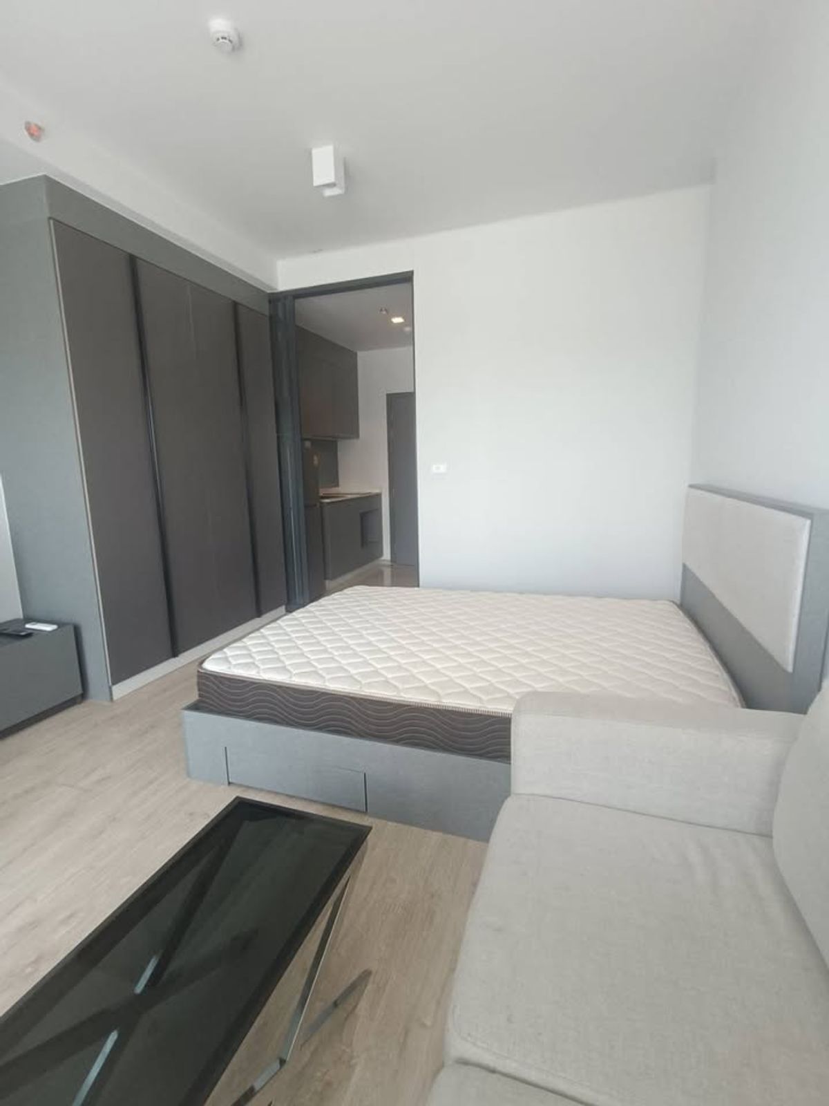 ให้เช่าคอนโดพระราม 9 เพชรบุรีตัดใหม่ RCA : เช่าคอนโด IDEO New Rama 9/ไอดีโอ นิว พระราม 9 (B6810069)