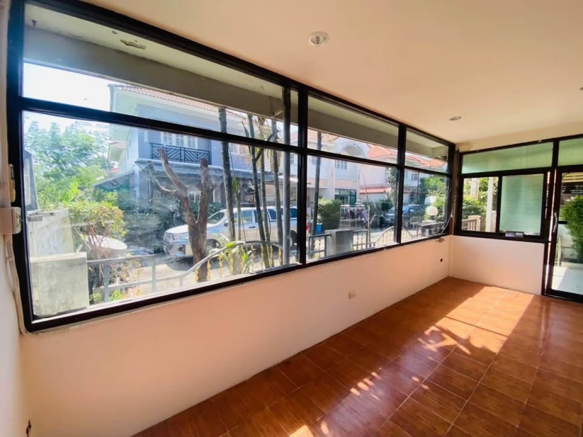 ขายบ้านนวมินทร์ รามอินทรา : ขายบ้าน  บ้านบุรีรมย์ รามอินทรา - ซาฟารี สามวาตะวันตก เขต คลองสามวา กรุงเทพ  CX-140265