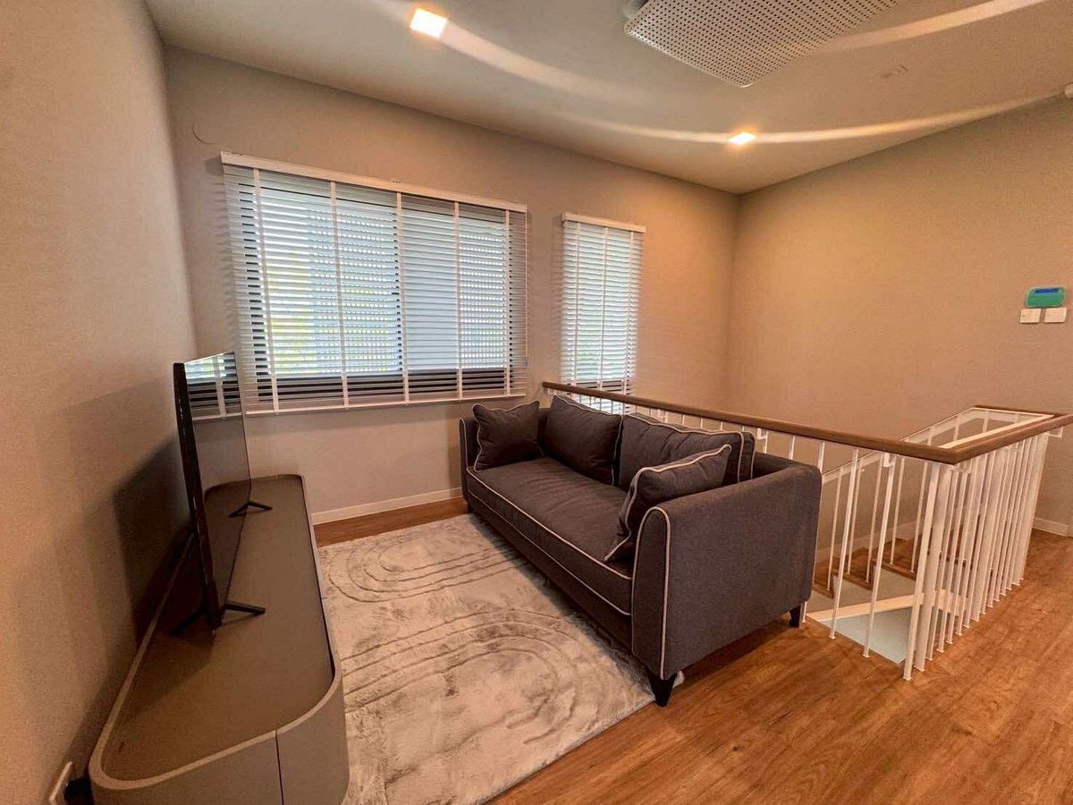 ให้เช่าบ้านลาดกระบัง สุวรรณภูมิ : ให้เช่า บ้านเดี่ยว มัณฑนา มอเตอร์เวย์ – พระราม 9 (Mantana Motorway–Rama 9) ขนาด 120.2 ตารางวา 4 ห้องนอน พร้อมอยู่ แขวงทับยาว เขตลาดกระบัง กรุงเทพมหานคร