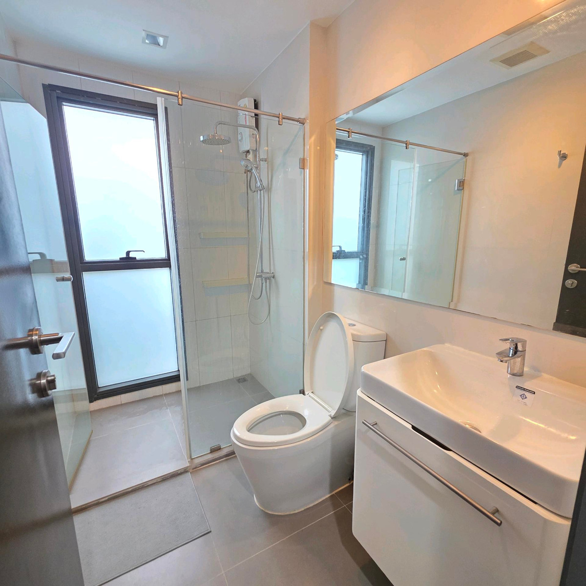 ให้เช่าคอนโดราชเทวี พญาไท : 🔆ให้เช่า🔆 คอนโด ริทึ่ม รางน้ำ 58 ตรม พร้อมเฟอร์ เครื่ิงใช้ไฟฟ้าครบ