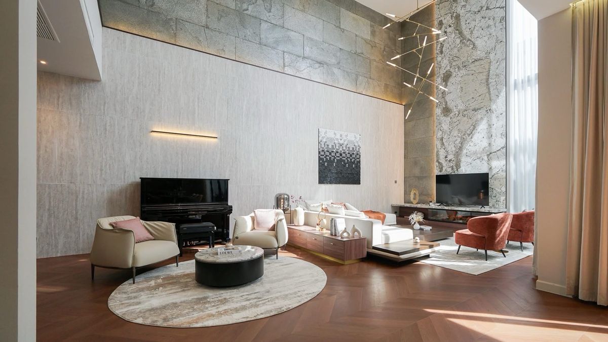 For RentHousePattanakan, Srinakarin : 3-story detached house with private elevator Decorated with superior design, 540 sq m, rent 420,000 baht.