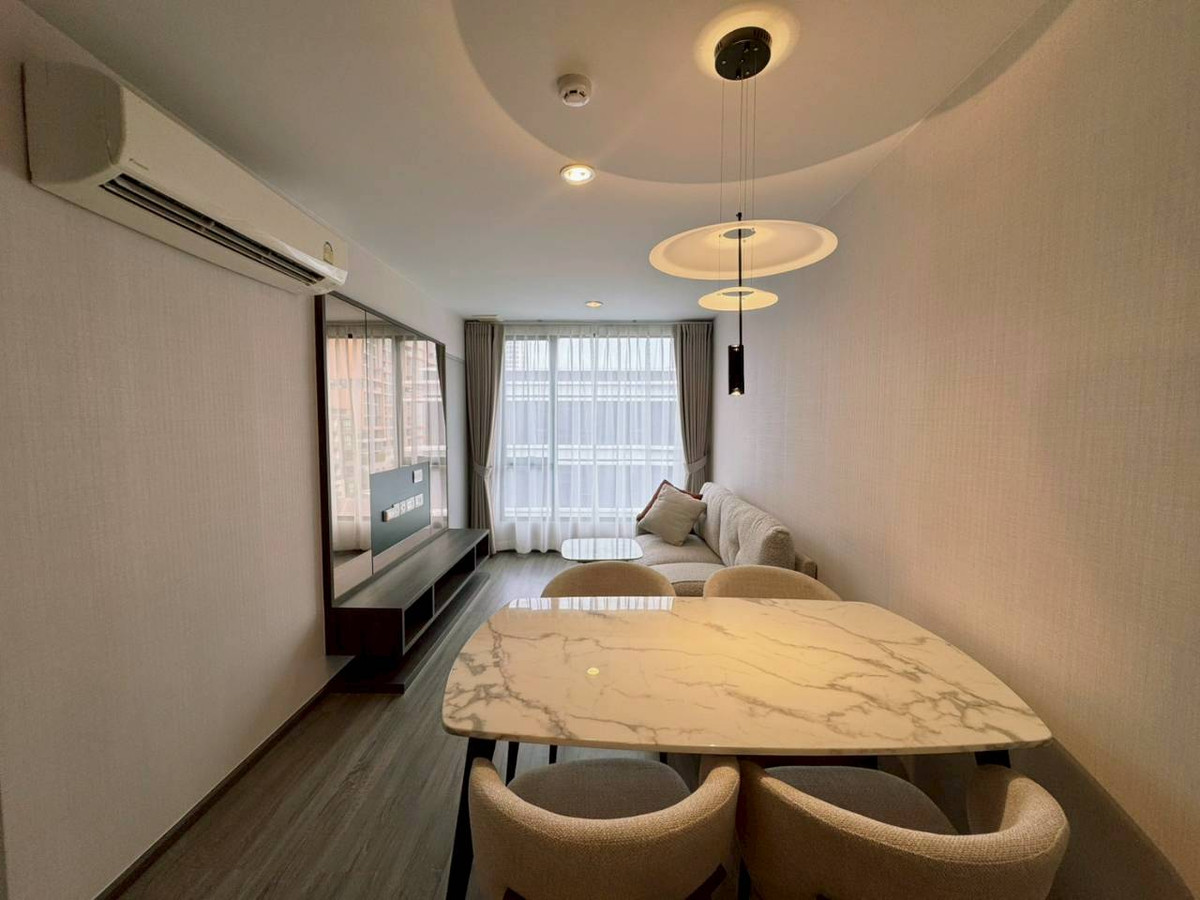 ขายคอนโดสุขุมวิท อโศก ทองหล่อ : 🔥ยูนิตสุดท้าย!! ซื้อตรงโครงการ🔥Ideo Mobi Sukhumvit 40 (2 ห้องนอน 2 ห้องน้ำ, 51 ตร.ม.) เพียง 6.59 MB เท่านั้น!! Tel.0922635410 (เอิร์ธ)