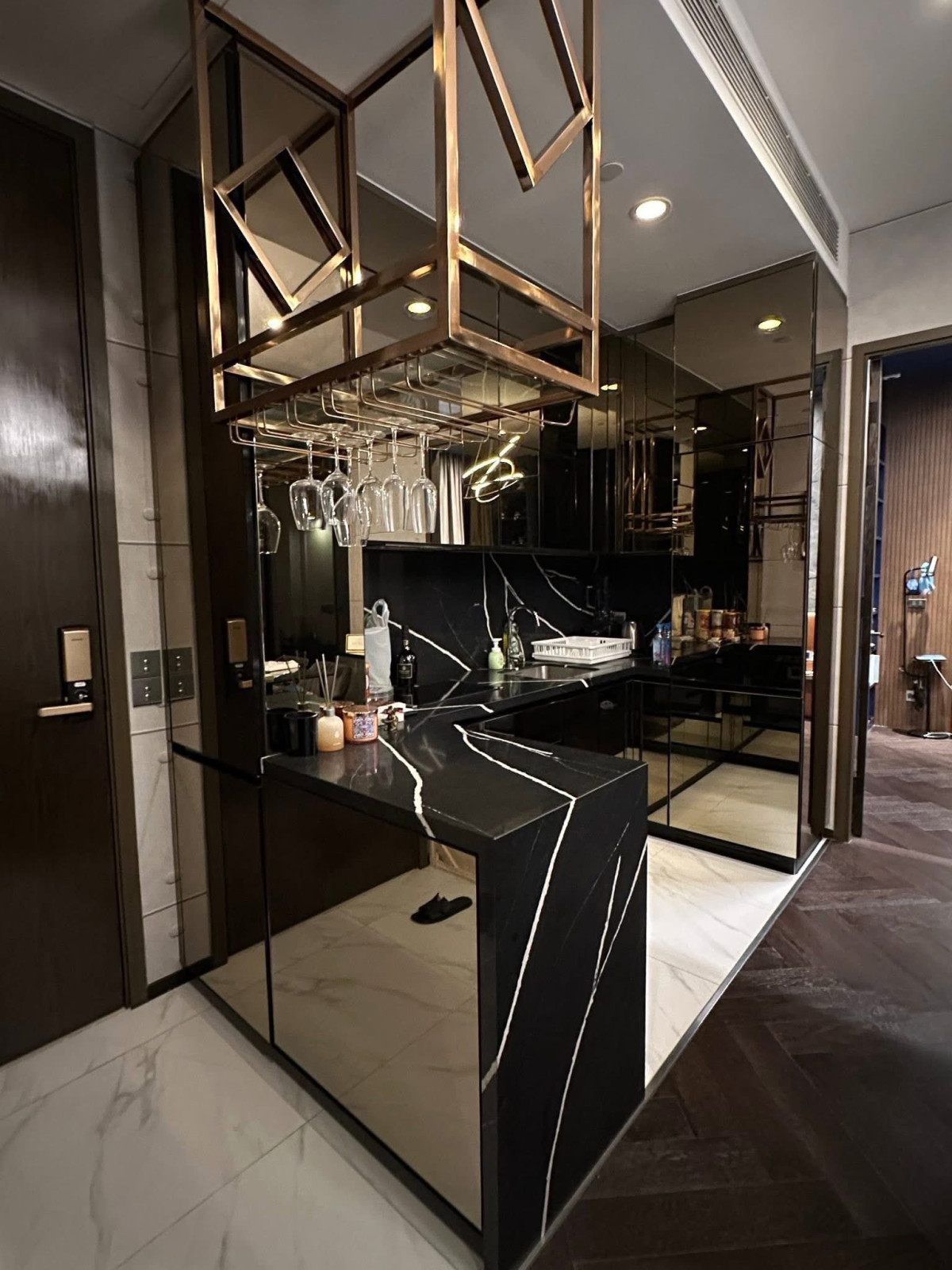 For SaleCondoSukhumvit, Asoke, Thonglor : For Sale Condo , The Esse Sukhumvit 36 , BTS-Thong Lo , Phra Khanong , Khlong Toei , Bangkok , CX-147021