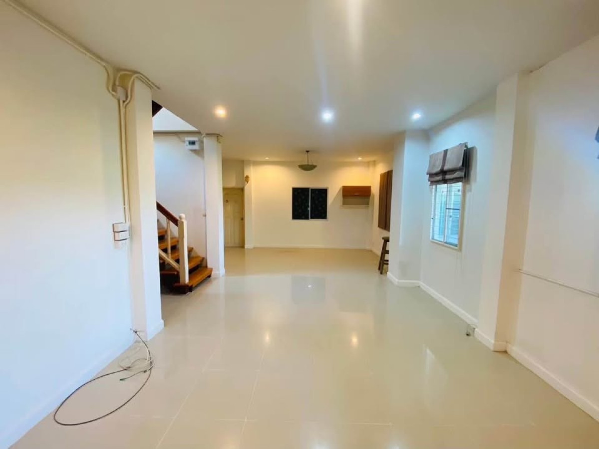 ขายบ้านนวมินทร์ รามอินทรา : ขายบ้าน  บ้านบุรีรมย์ รามอินทรา - ซาฟารี สามวาตะวันตก เขต คลองสามวา กรุงเทพ  CX-140265