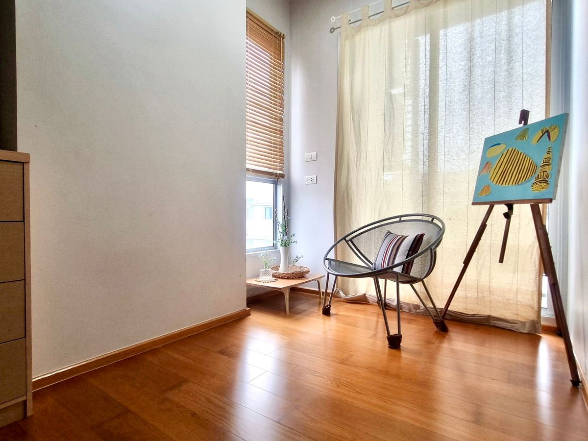 คอนโดวงเวียนใหญ่ เจริญนคร : ให้เช่า Hive Taksin Condominium — 2 ห้องนอน พร้อมเฟอร์ครบ ห้องมุมสวย ใจกลางเมือง ใกล้ BTS วงเวียนใหญ่เพียง 2 นาที 