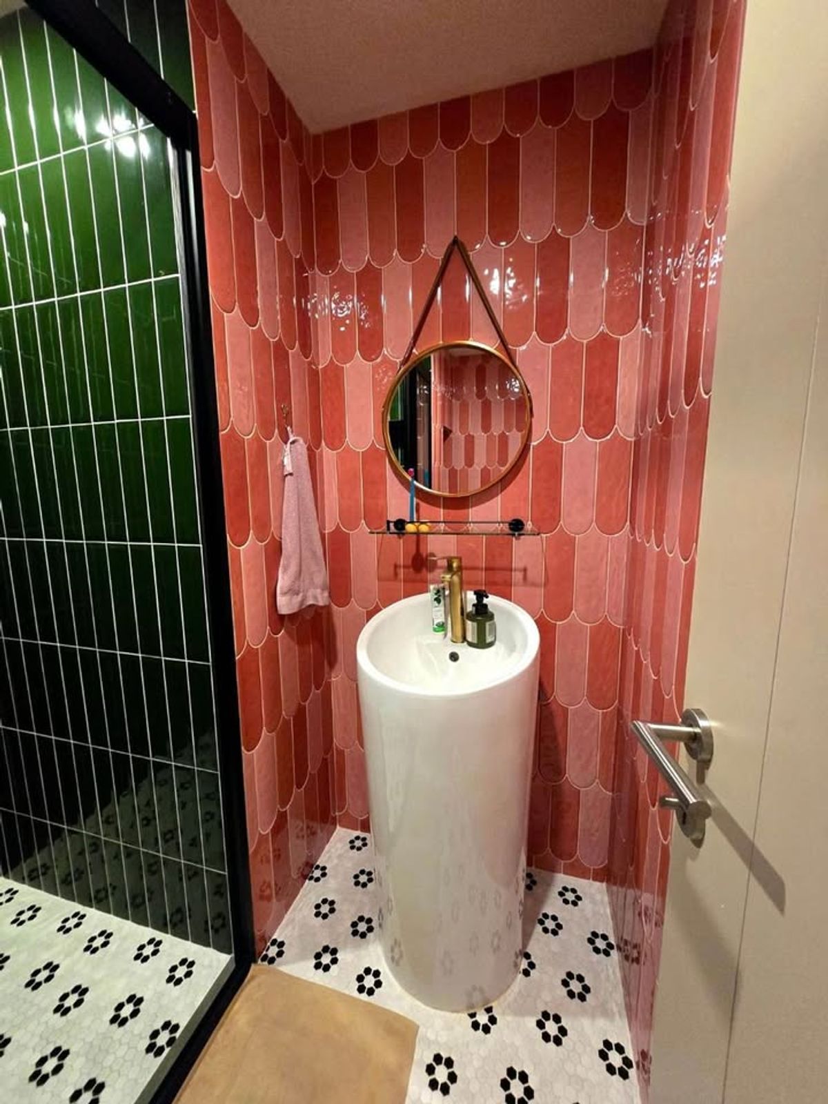 ให้เช่าคอนโดพระราม 9 เพชรบุรีตัดใหม่ RCA : เช่าคอนโด The Base Phetchaburi - Thonglor/เดอะ เบส เพชรบุรี - ทองหล่อ (G6810004)